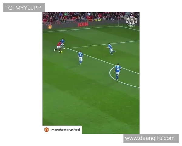 梅罗足球明星相框打造你的专属足球纪念空间，尽显球场传奇风采