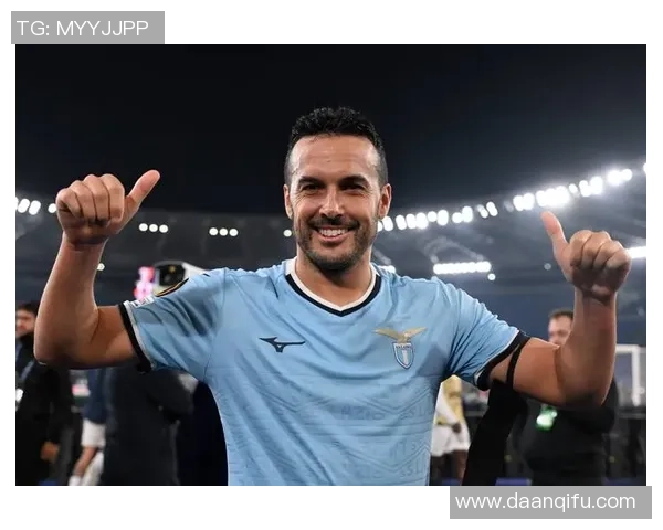 顶级足球明星过人技巧揭秘如何在比赛中轻松突破对手防线 顶级足球明星过人技巧揭秘如何在比赛中轻松突破对手防线